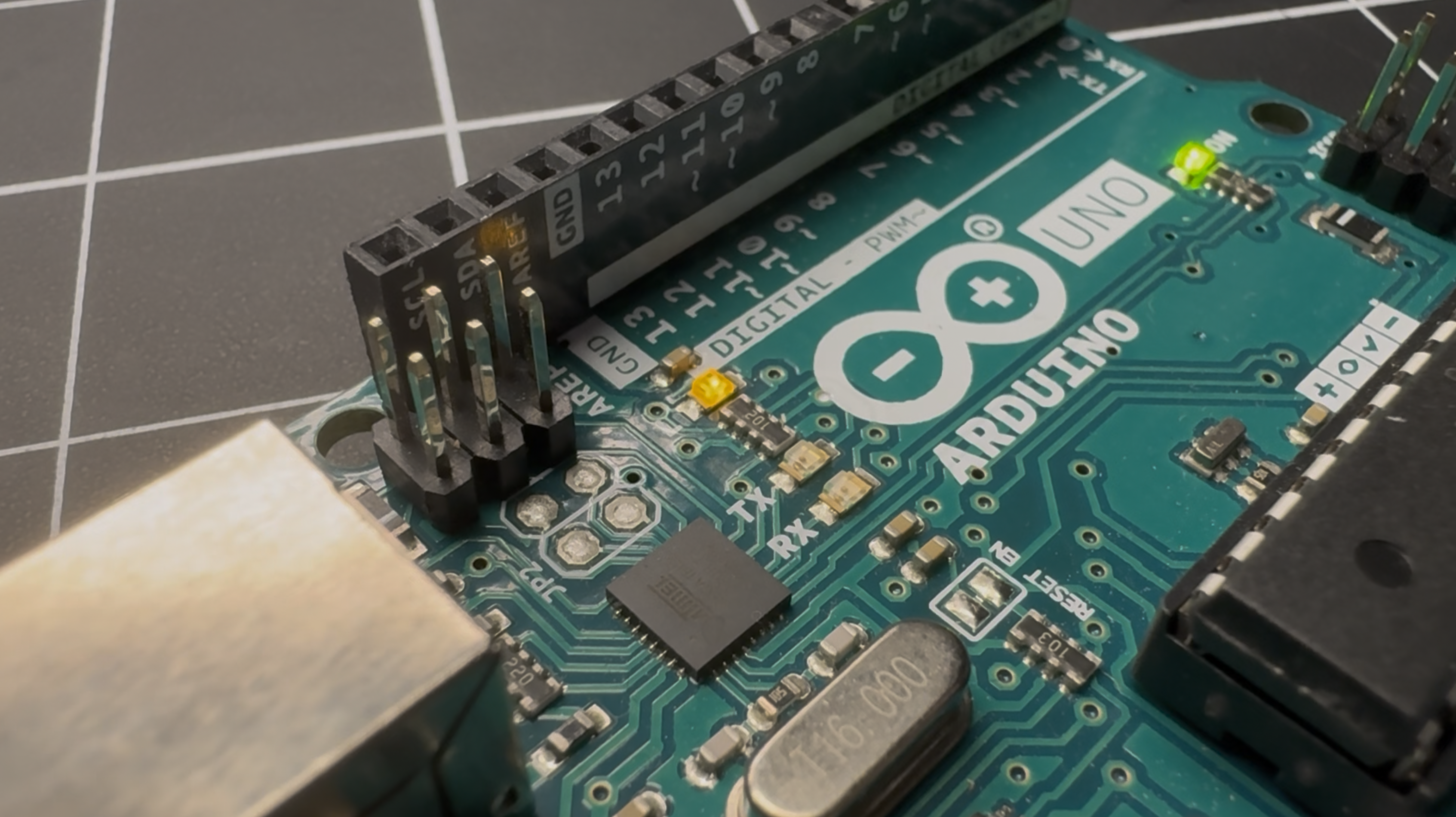 The very first thing we did with Arduino is making the built-in LED blink. <a href='https://www.youtube.com/watch?v=XE7qrT8P4Hw' target='_blank'><p>Video Demo</p></a>